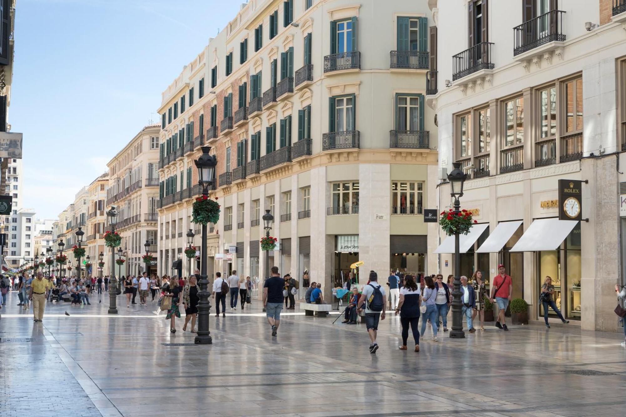 Petit Palace Plaza Malaga Hotel Exterior photo