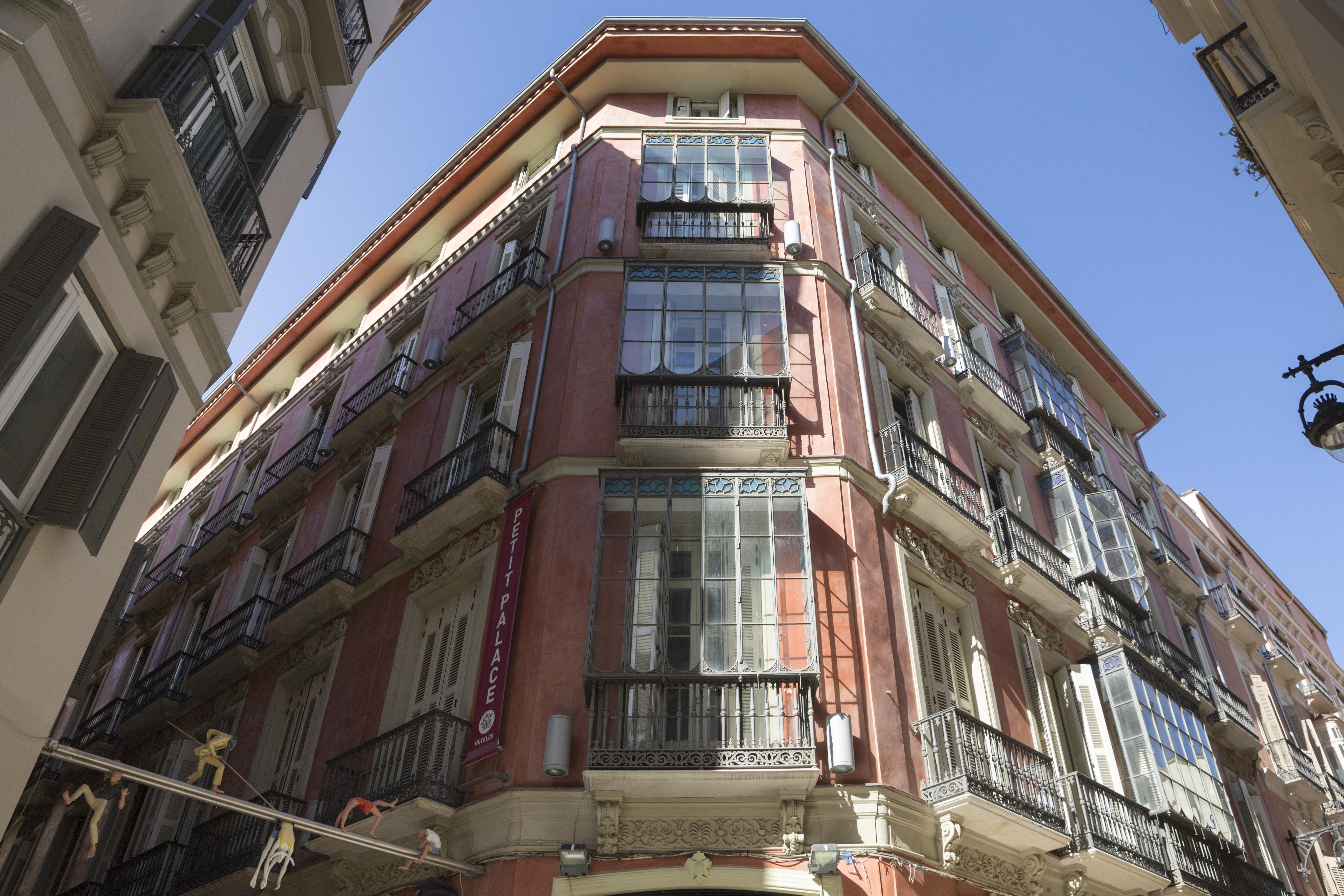 Petit Palace Plaza Malaga Hotel Exterior photo